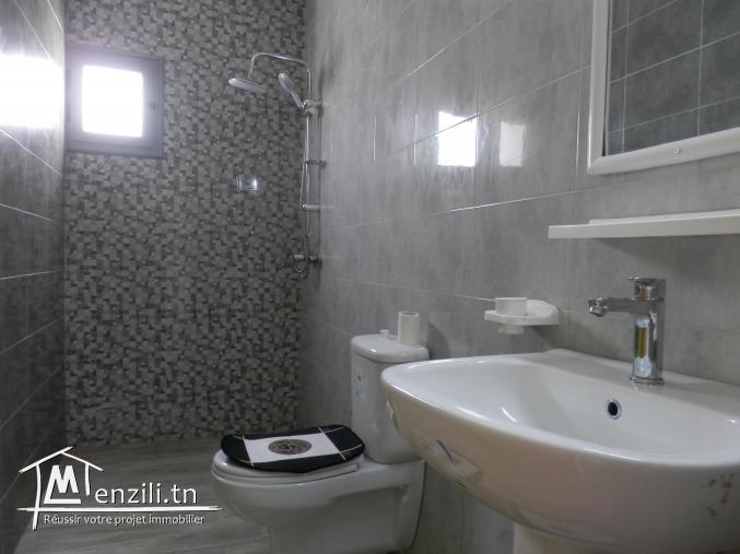 Superbe villa avec piscine proche de la mer à Midoun Djerba