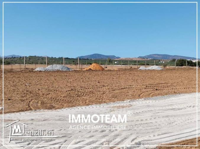 A vendre un terrain  situé à 4km de Jinen Hammamet