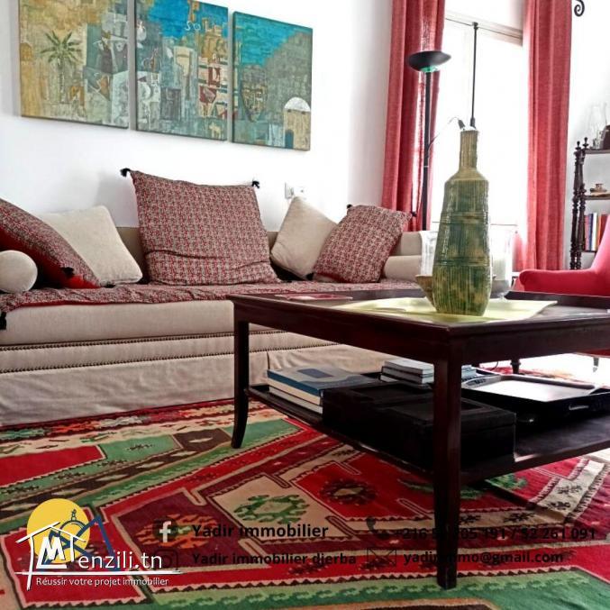 Villa typique avec piscine