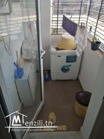 Appartement S+1 en face clinique violette