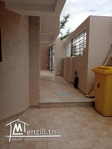 A vendre Un appartement S+2 haut standing au RDC