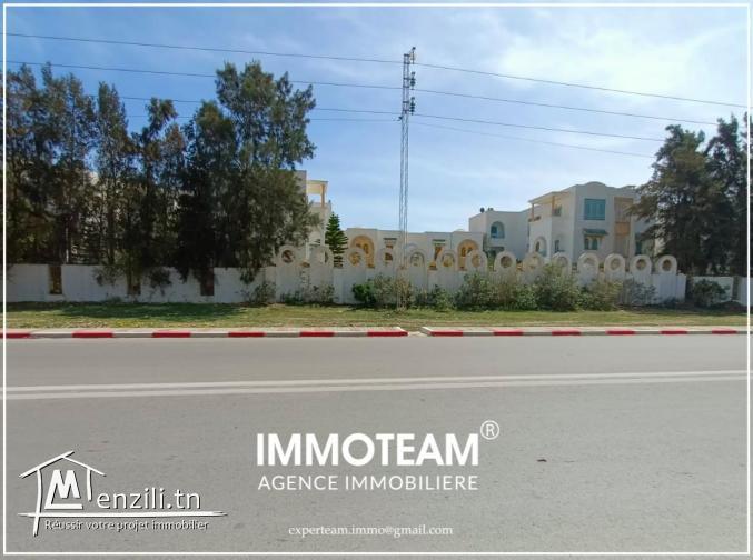 A vendre un beau  terrain  à Hammamet sud