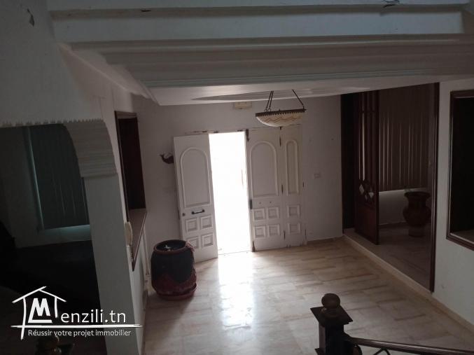 une villa a plage korba