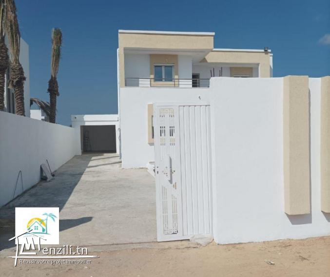 une belle villa à vendre -Réf V01