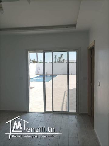 une belle villa à vendre -Réf V01