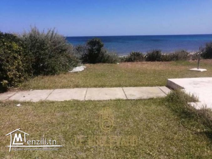 Bungalow S2 pied dans l'eau à Maamoura