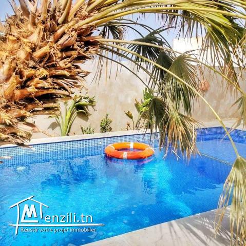 une villa avec piscine a el haouaria