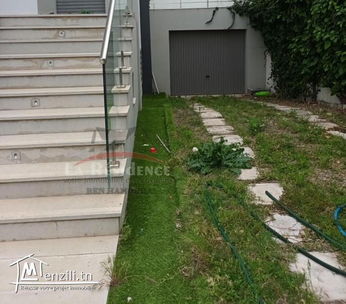 Une villa meublée à Corniche Bizerte.