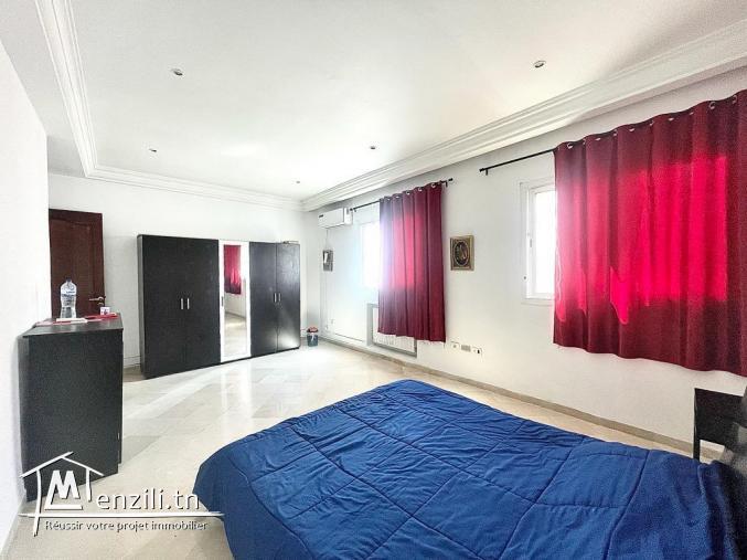 Appartement meublé S3 de 180m², Lac 1