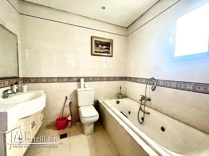 Appartement meublé S3 de 180m², Lac 1