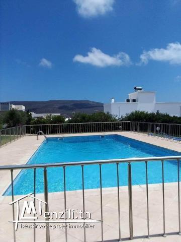 3 s+1 avec piscine commun a el haouaria