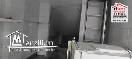 Local Lori à Louer Aux Berges du Lac 3