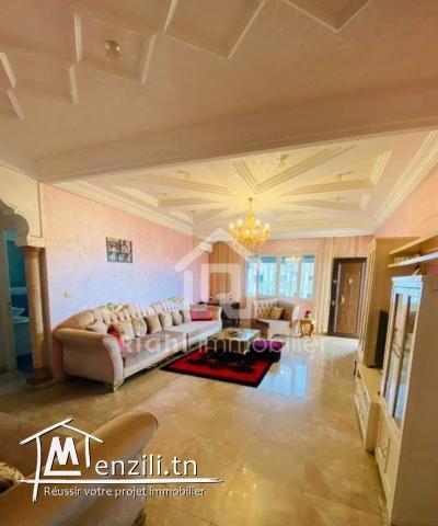 Villa Haut standing sur deux étages séparés+ supérette