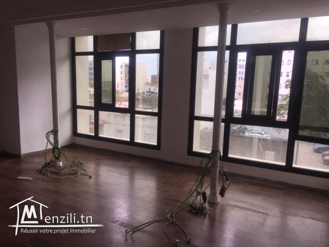 A LOUER BUREAU SPACIEUX