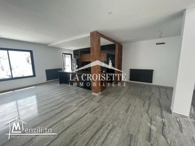 Un duplex S+3 avec jardin à la Marsa.MDL0538