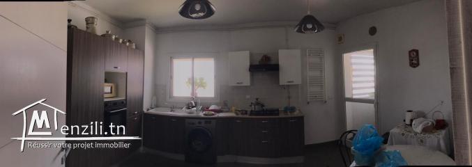 S+4 spacieux, 196 m2, Haut Standing Cité Wahat, L'Aouina. Tél. 28301124