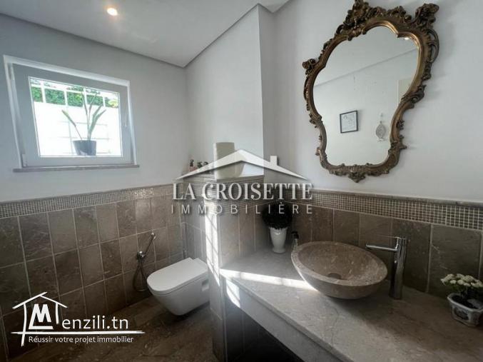 Villa S+4 vue sur mer avec piscine à La Marsa.MVL1368