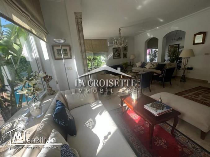 Villa S+4 vue sur mer avec piscine à La Marsa.MVL1368