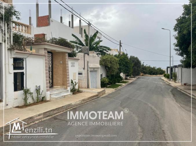 A VENDRE   Un beau terrain à hammamet