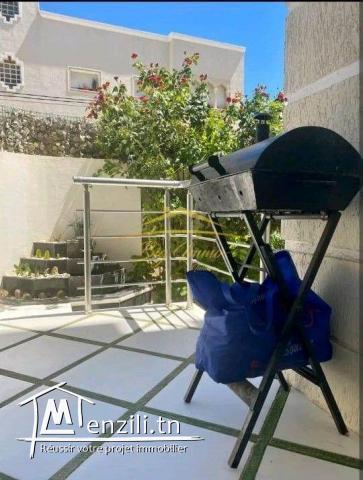 somptueux RDC à Vendre à khzema