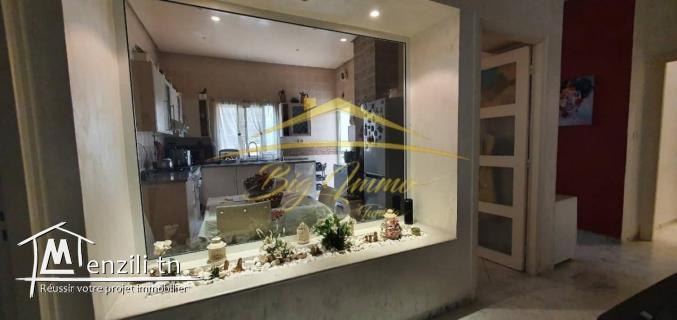 somptueux RDC à Vendre à khzema