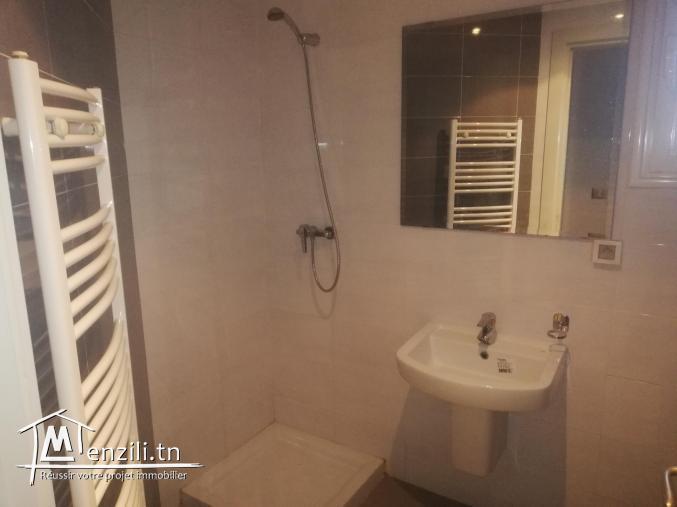 A vendre un appartement neuf S+1à la residence aziza mannouba.