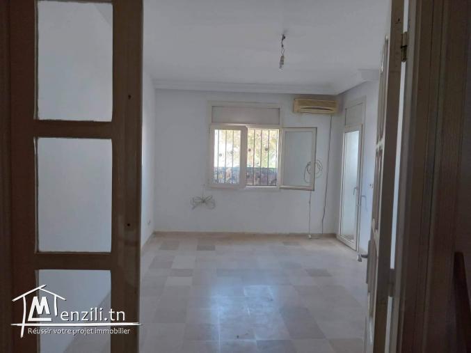 Joli S+2 à vendre proche de la Cité Olympique direction Ezzahra