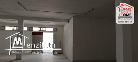 Local Milena à Louer à Chotrana 1