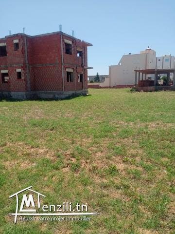 terrain nu a plage ezzahra