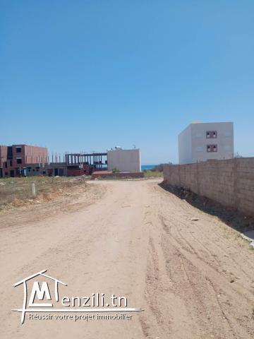 terrain nu a plage ezzahra