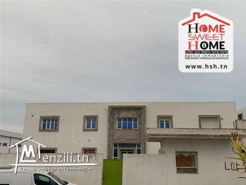 Usine Papaye à Louer à La Zone Industrielle Méghira