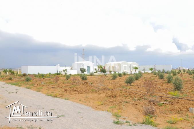 A VENDRE AVEC FACILITE TERRAIN 400M²