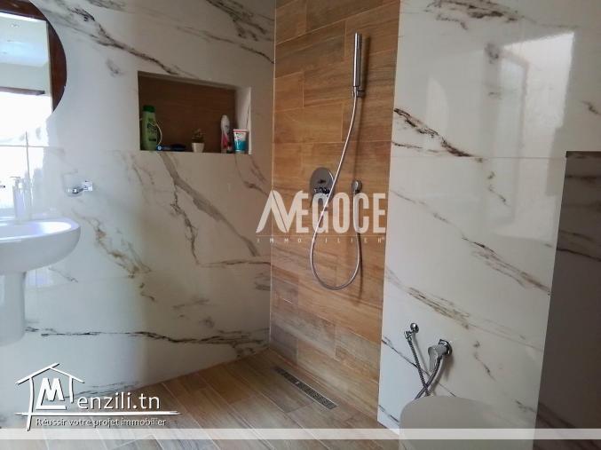 a vendre une villa au bord de la mer