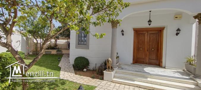 Villa style arabesque raffinée à vendre à Riadh El Andalos - Ariana Ville