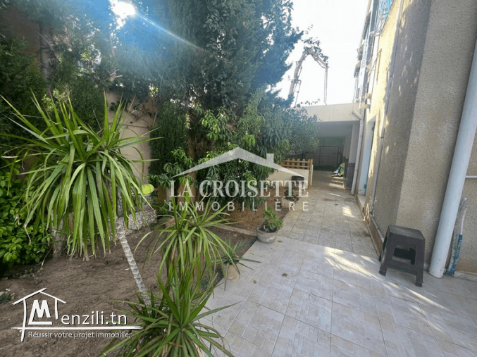 Villa S5 avec piscine à La Marsa MVL0218