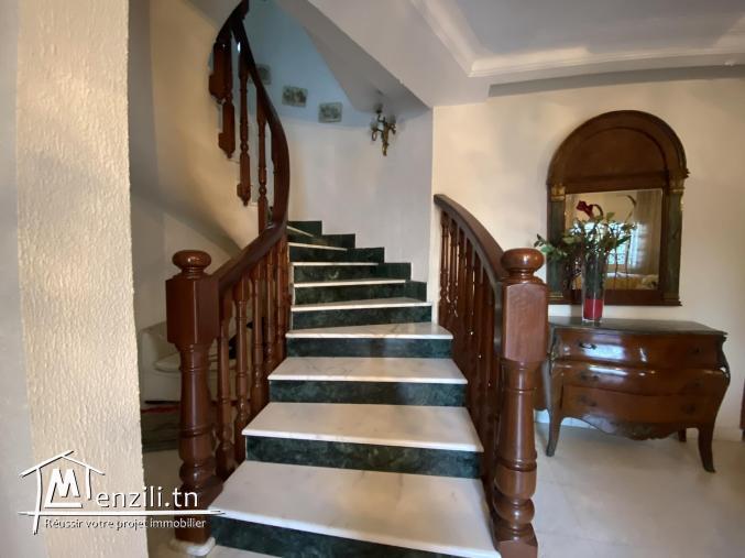 Belle villa à vendre à El Manar1