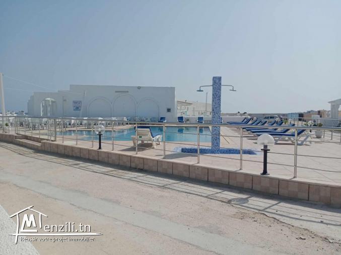 un bangalow a plage el mamouia kélibia