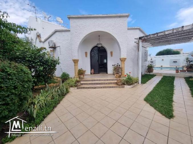 Villa STATICE(Réf: L2819)