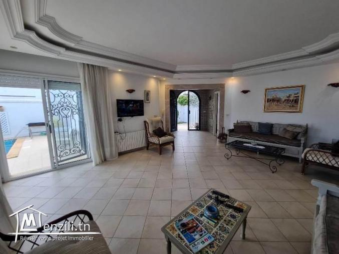 Villa STATICE(Réf: L2819)