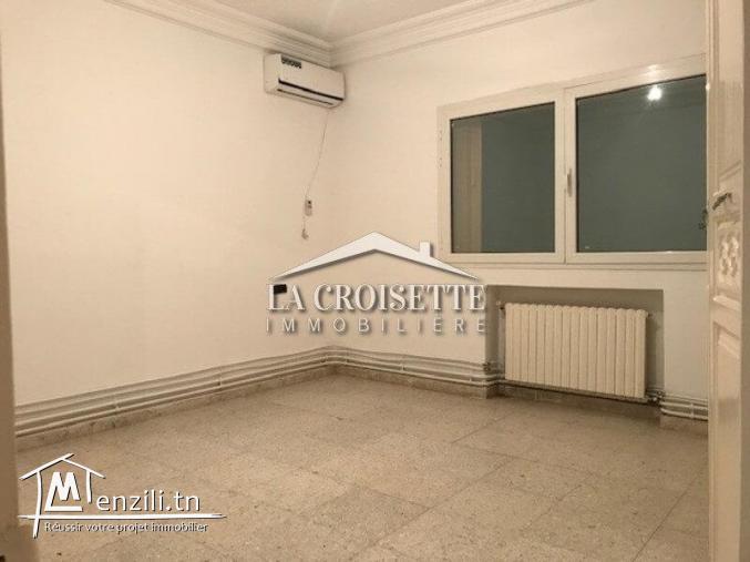 Etage de villa  S+4  à la marsa