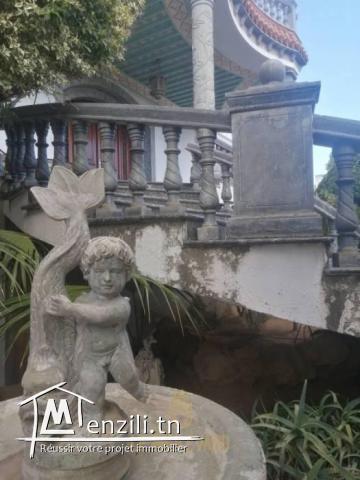 A vendre Villa de maitre S4 avec piscine à sidi Mahersi