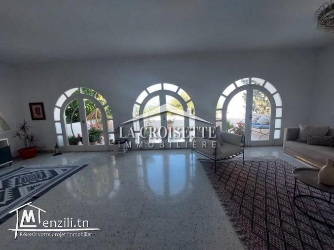 Villa s+6 avec piscine à Gammarth MVL1400