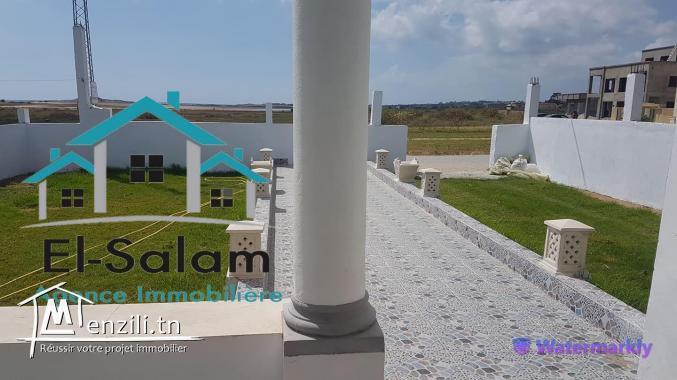villa à dar allouch 1 ere position