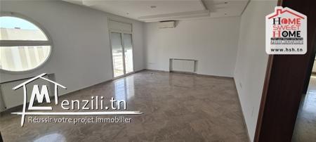 Etage de Villa Paradise à Louer Aux Jardins de Carthage