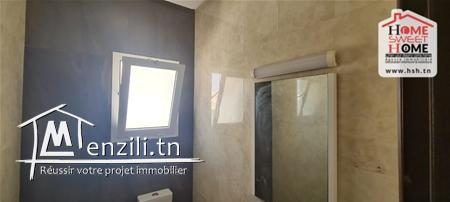 Etage de Villa Paradise à Louer Aux Jardins de Carthage