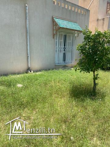 A vendre appartement  cité hedi nouira