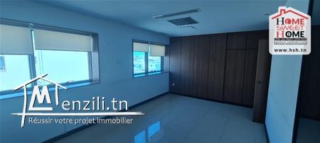 Bureau Salvador à Louer Aux Berges du Lac3