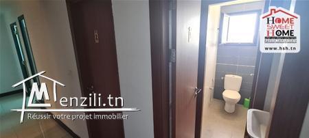 Bureau Salvador à Louer Aux Berges du Lac3