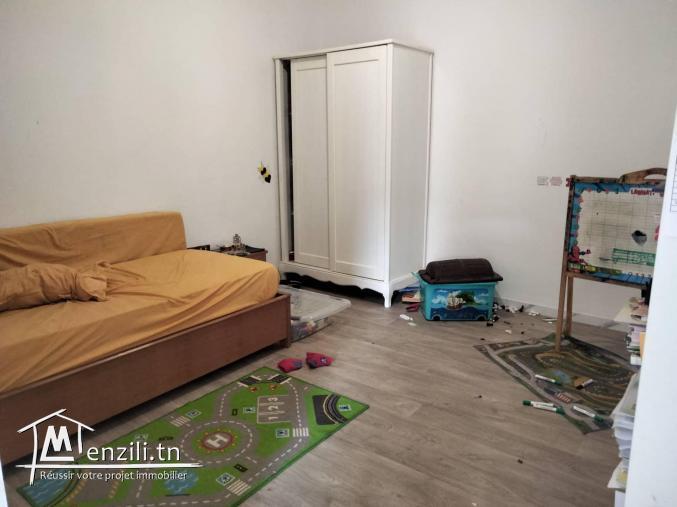 étage de vielle à louer 1500