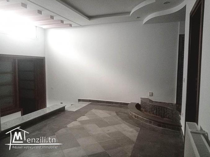 villa a cite mora